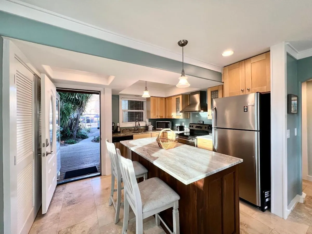 Sandpiper Cove 1048 Destin